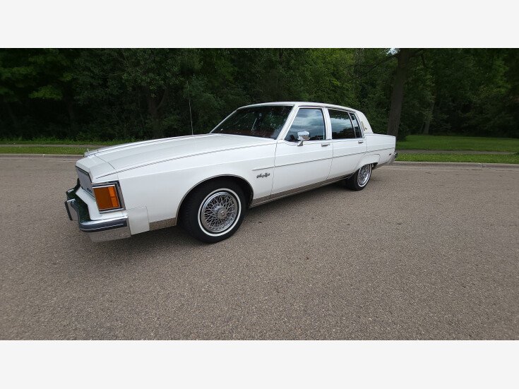 Thumbnail Photo undefined for 1984 Oldsmobile Ninety-Eight Regency Sedan